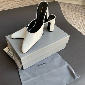 Brand New Balenciaga White Leather Slide Size 7.5